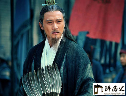 诸葛亮为何要对孟获七擒七纵？为何不将孟获杀死?诸葛亮为何在火烧藤甲兵是哀叹自己会折寿?