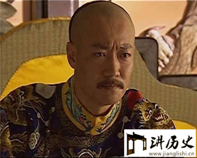 嘉庆帝见证了大清朝由盛转衰 一生平庸中带着些许的惋惜 嘉庆皇帝为何被称为清朝最悲剧的皇帝? 嘉庆帝见证了大清朝由盛转衰 一生平庸中带着些许的惋惜 嘉庆皇帝为何被称为清朝最悲剧的皇帝?