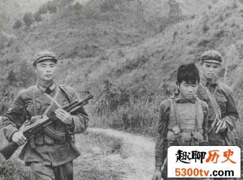 对越反击战中越军那些变态阴招？用女兵裸身作战