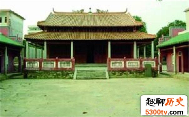 洪兵起义的背景是怎样的:天灾人患国力下降