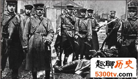 西伯利亚战场的惊奇一幕：苏军刻意避开中国军队