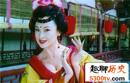 唐朝女人太性感 社交场合可以穿暴露的内衣