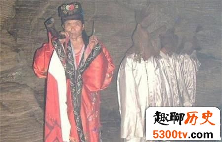 让尸体自己行走 古代湘西赶尸匠接活背后的秘密