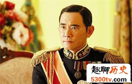 皇后婉容与侍卫私通生下女儿 竟因溥仪不行?