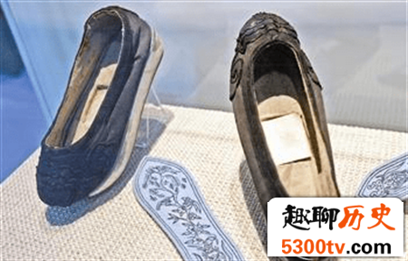 揭历代科举考试如何防范考生的作弊行为？