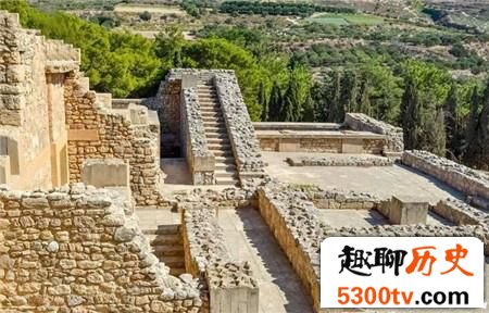 充满传奇色彩克里特岛迷宫是宫殿还是陵墓呢?