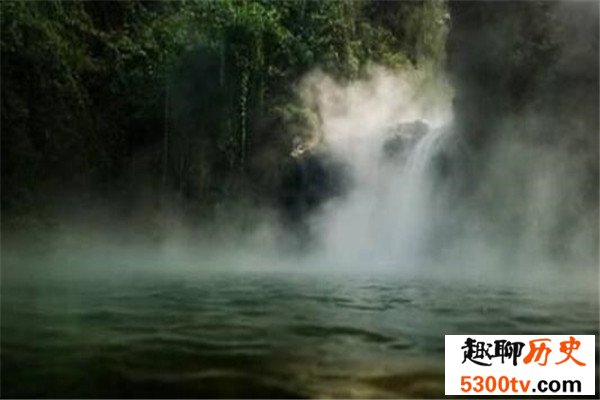 世界十大可怕的河 沸水河和开水没区别，第三有放射性物质