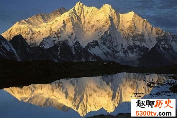 世界十大高的山 乔戈里峰地势极为陡峭，第三又被称为杀手山