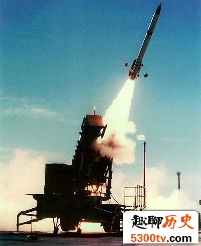 民众质疑台湾天价买武器：台军用还是美军用？
