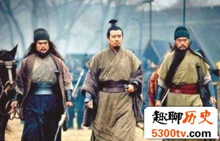 揭秘：关羽为何愿意投降曹操而不投降孙权？