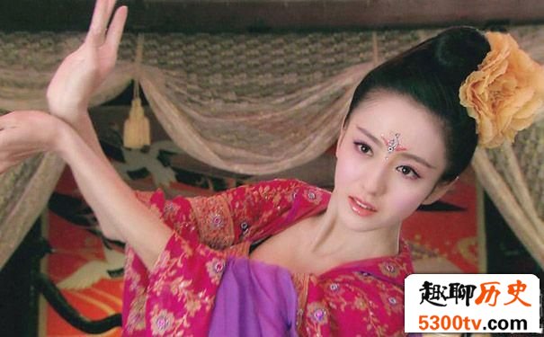 赵飞燕淫乱后宫:从侍郎到仆役全部占为己有