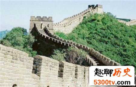 秦始皇修长城抵抗匈奴 为什么明朝也要修建长城