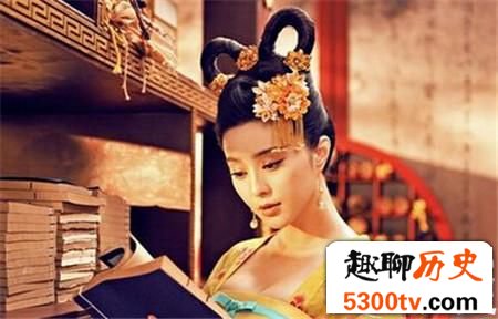 武媚娘是如何在尼姑庵勾搭上和尚冯小宝的？
