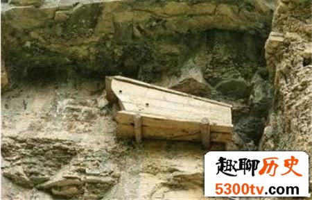 中国最独特的墓葬！揭秘千年悬棺如何形成