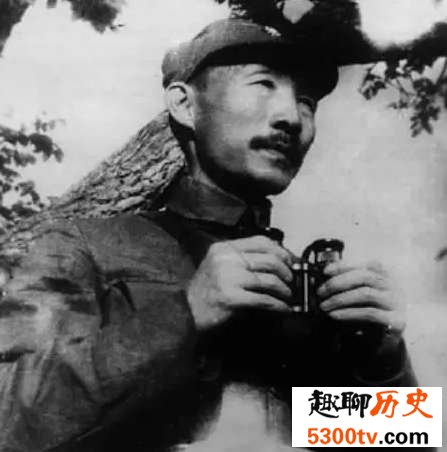 老农为军长守墓40年,终于盼来英雄后人!
