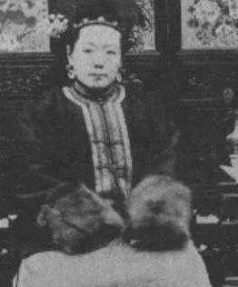 慈禧亲妹妹婉贞,后半生凄惨无比