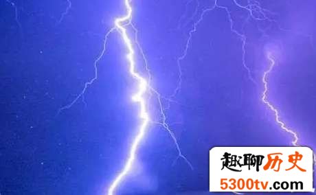 关于汽车的这些冷知识你都知道吗?90%司机喜欢边开车边唱歌
