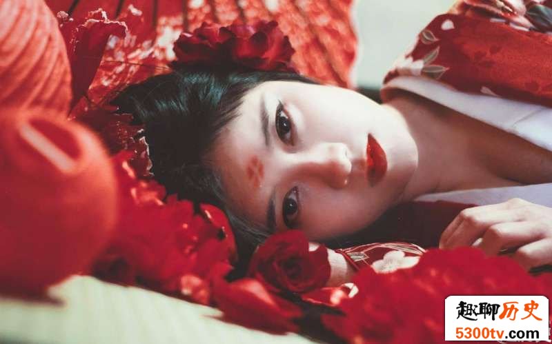历史上苏东坡为何会喜欢一个叫“盼盼”的妓女?有何原因?
