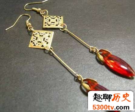 盘点古代十大定情信物，为何女子婚前不能戴戒指？