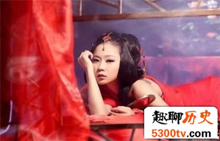 皇后洞房之夜如何来伺候皇上？看后惊呆
