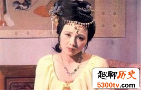 在红楼梦中秦可卿香闺隐写了什么惊人事件？