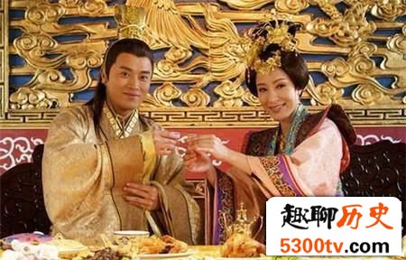 宫女陪着废太子十七年 摇身一变竟成了贵妃！