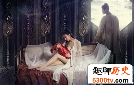 金瓶梅中李瓶儿为西门庆生的儿子是亲生的吗？
