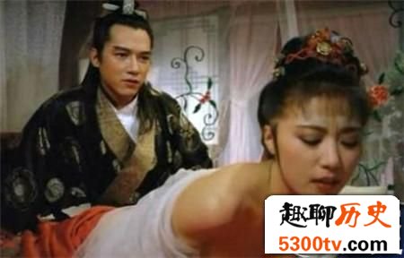 金瓶梅中李瓶儿为西门庆生的儿子是亲生的吗？