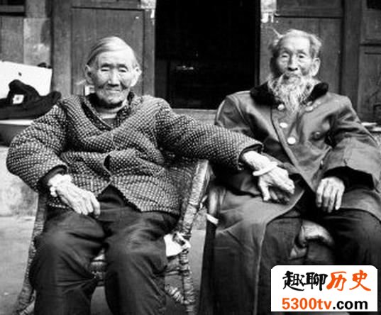 “最老抗战老兵”付心德：113岁的抗战活化石
