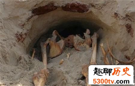 神秘巨型遗骨曝光：巨人族竟真实存在
