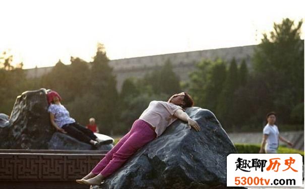我没听错吧!景观石竟然也能“治病”吗?