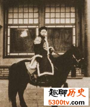 什么样的人可以在紫禁城里面骑马?轿子可不可以坐呢?