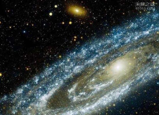 宇宙十大迷人天体 比太阳亮4万倍的红超巨星
