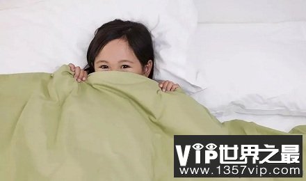 盖重一点的被子能改善睡眠是真的吗？