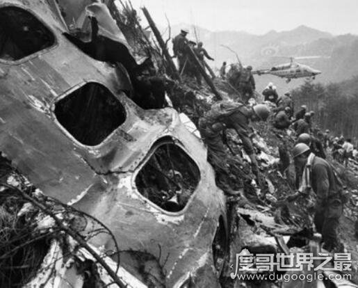 史上最惨烈的空难，日本航空123号班机空难事件(520人死亡4人生还)