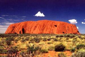 世界上最大的岩石盘点，澳大利亚艾尔斯岩排名第1(长3000米)