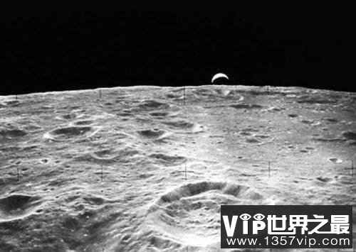 月球是空心的还是实心的