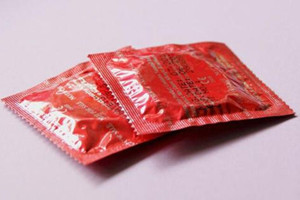 世界上最贵的避孕套值4300元，距今200年(材质羊肠/长18厘米）