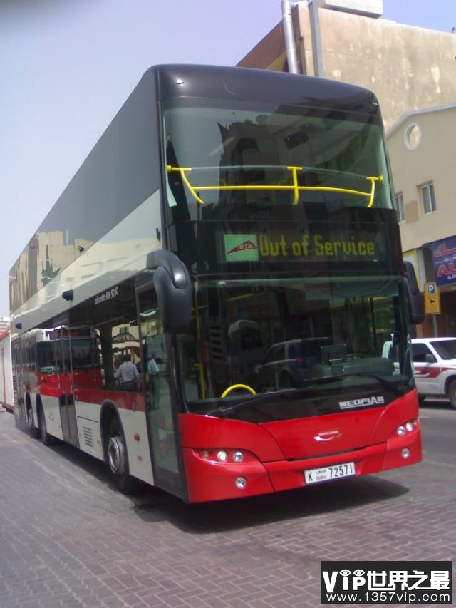 世界上最快 最豪华的巴士-迪拜超级巴士