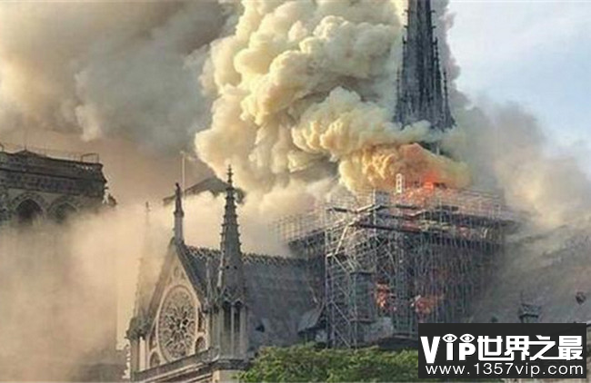 巴黎圣母院毁于一旦