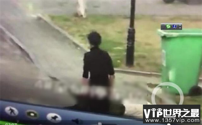 男子护狗反被咬 下体缝了30多针