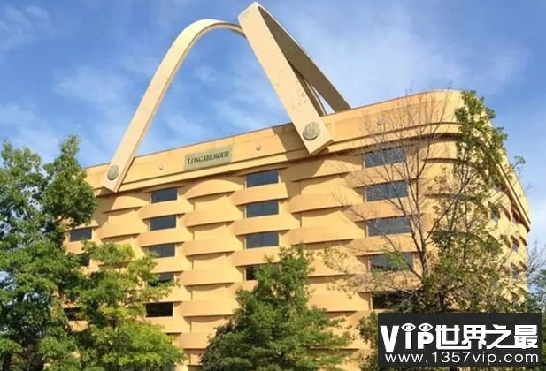 世界前十大奇怪的建筑物使篮子成为建筑物