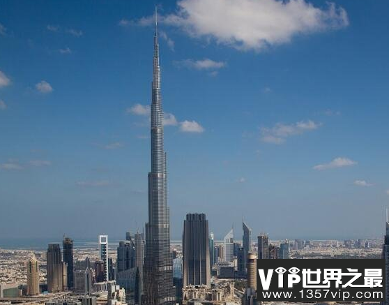 哈利法塔,世界上最高的建筑,是828米
