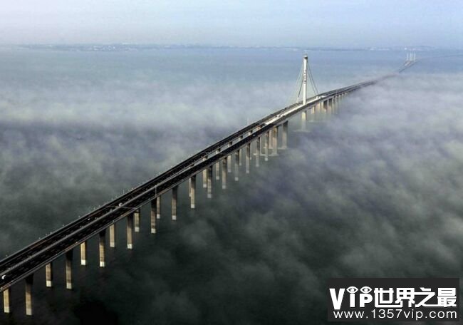 世界上最长的桥-丹昆特大桥 