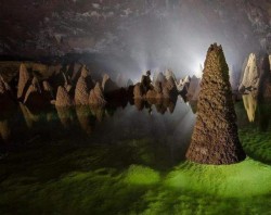 这个世界上最大的洞穴在越南被发现了