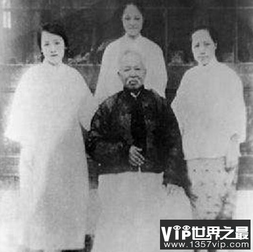 康有为后代大多流落海外，曾孙女是个混血美女