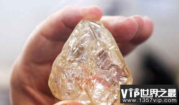 世界上最好的钻石埋在大西洋的底部,预计在海底有8000万克拉的钻石