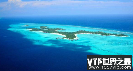 马尔代夫是亚洲最小的国家,由1200多个岛屿组成