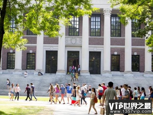 哈佛大学