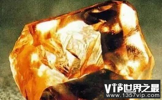 中国所发现的最大钻石，引起几番争夺的金鸡钻